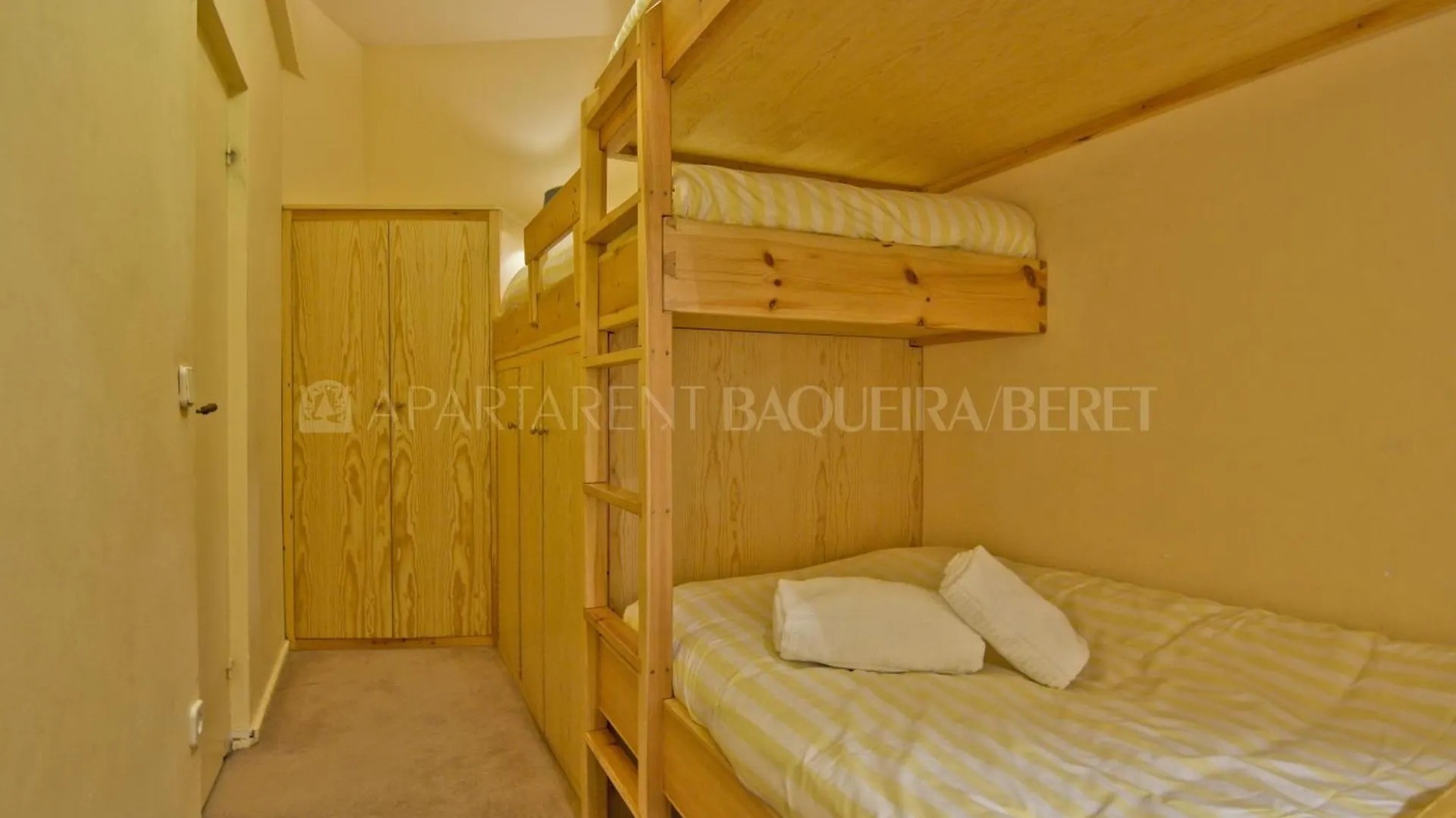 Apartarent 1500 Baqueira Beret 0*,  Spain
